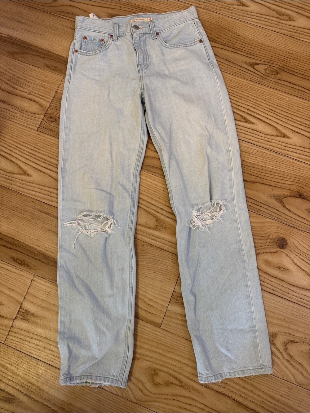 Levi’s Low Pro Straight light wash jeans women’s size 25 distressed - Picture 2 of 5
